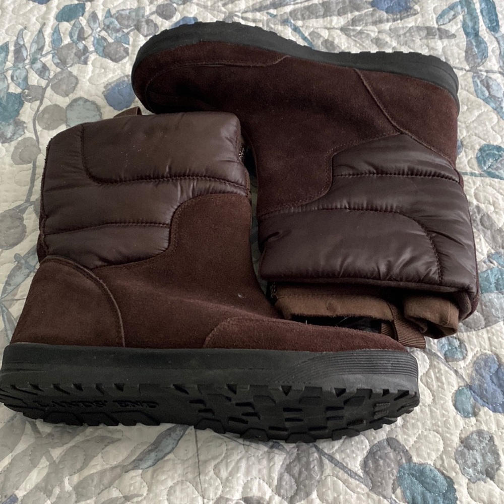 Brown lands End boots size 10 NWT